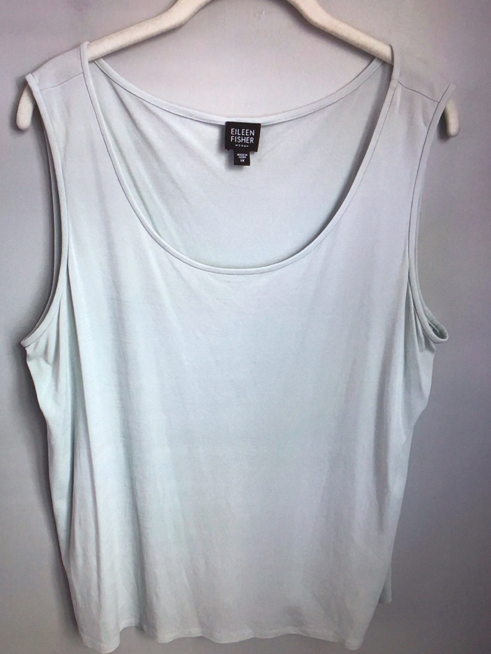 Eileen Fisher White Scoop Neck Sleeveless Tank Top